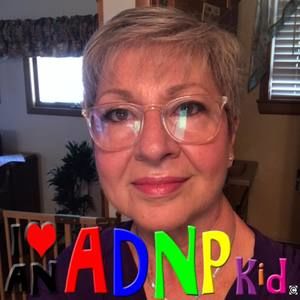 Meet your Posher, Nora elisa